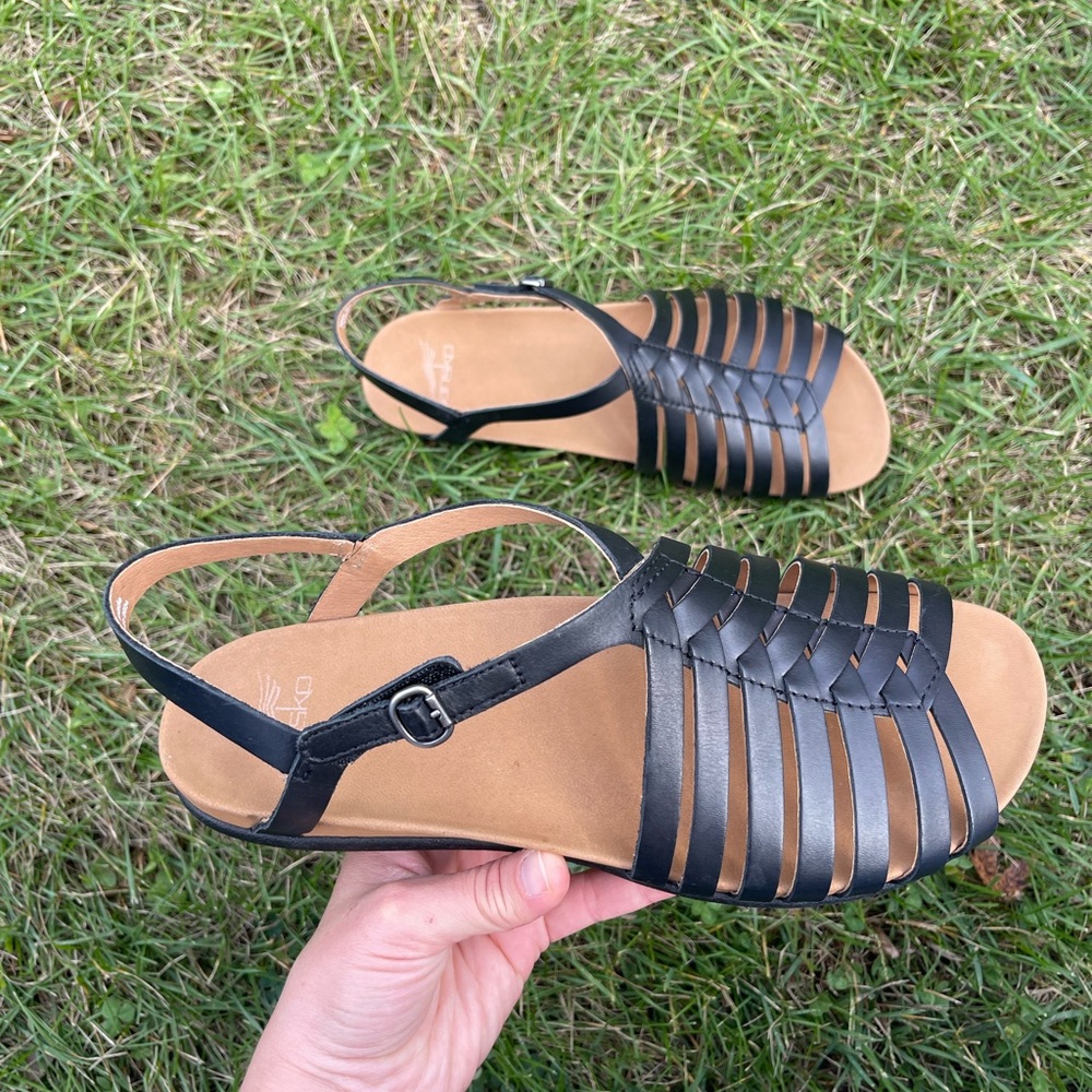 NEW women’s Dansko Sandals